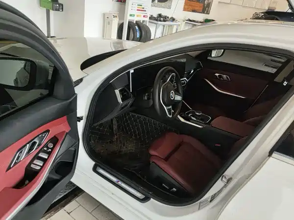 BMW 3 Series 2023