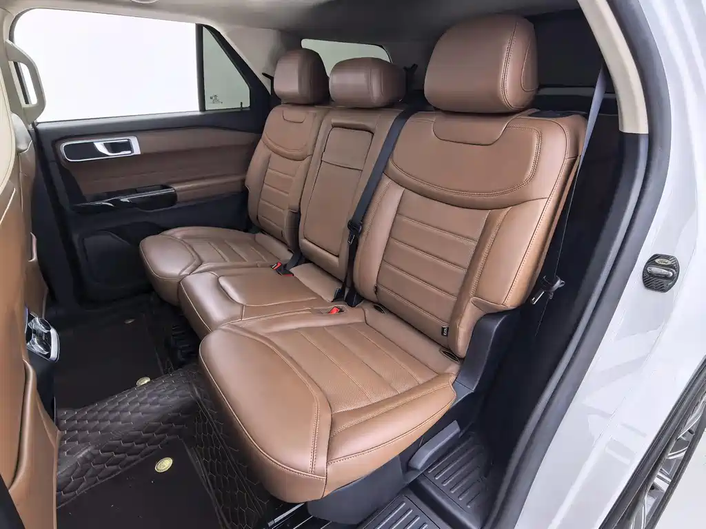 Ford Explorer 2023 — фото 12