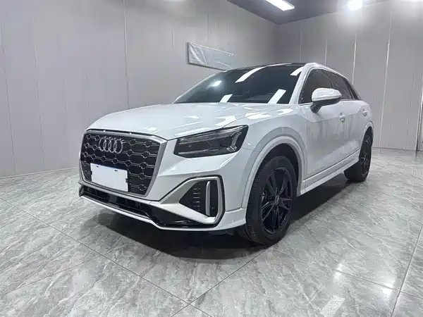 Audi Q2L 2023