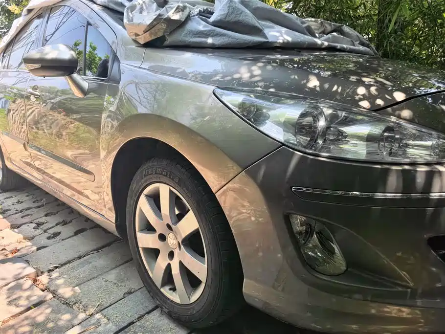 Peugeot 408 2014
