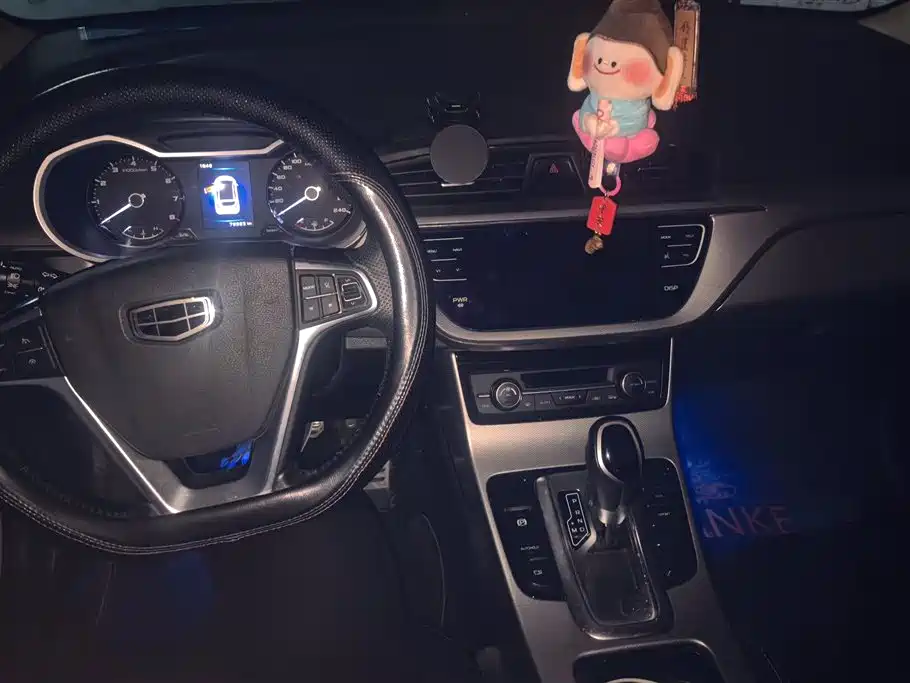 Geely Emgrand GS 2018 — фото 12
