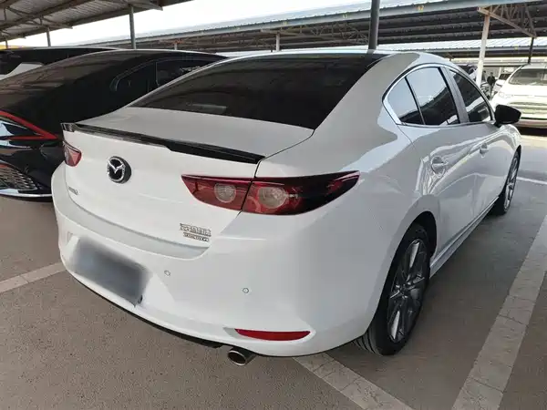 Mazda 3 Axela 2023