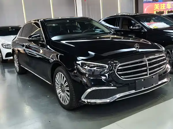 Mercedes-Benz E-Class 2023