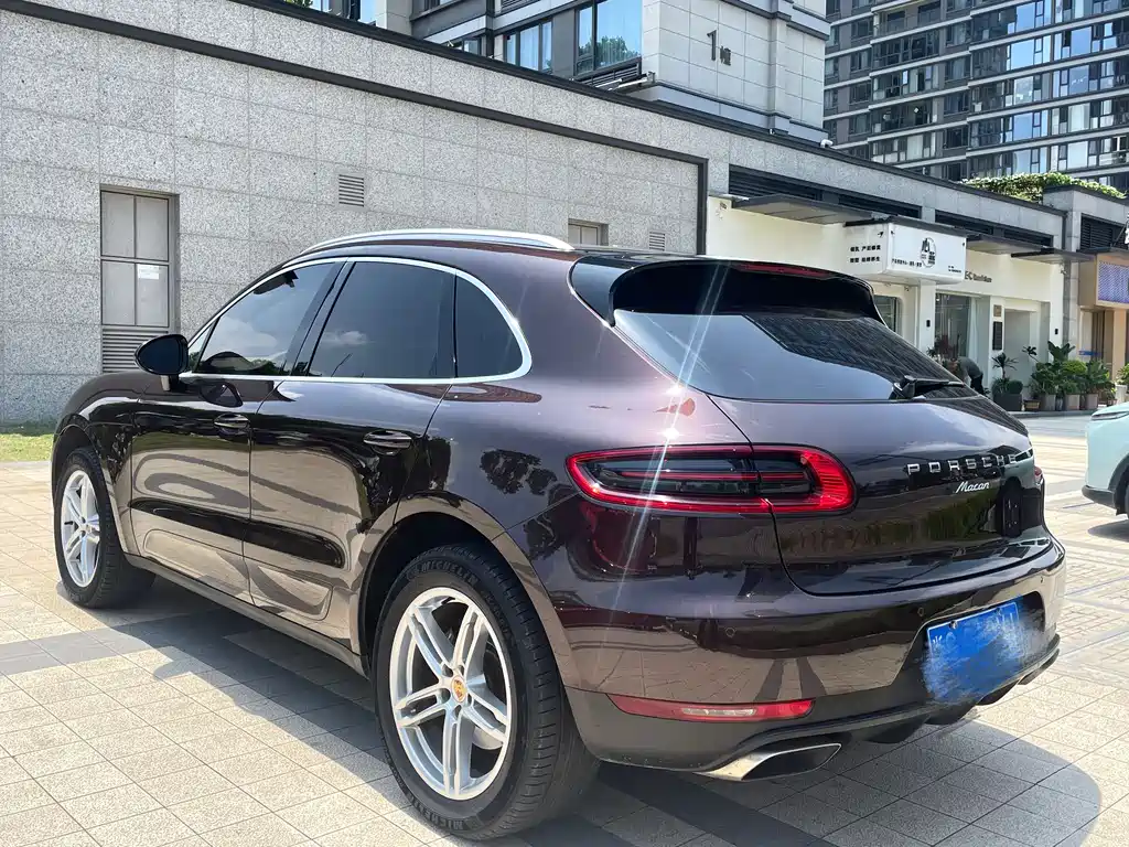Porsche Macan 2014 — фото 17