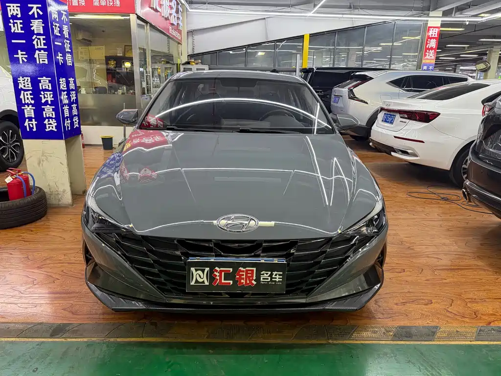 Hyundai Elantra 2021
