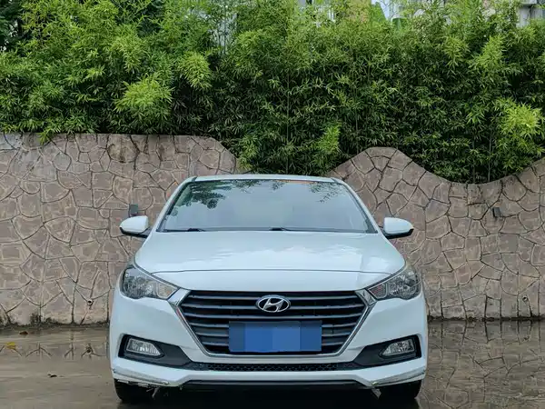 Hyundai Verna 2016