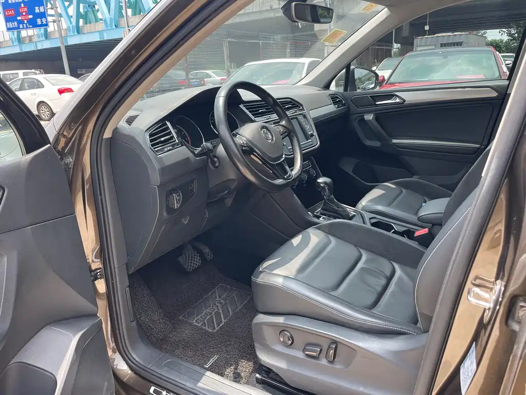 Volkswagen Tiguan L 2017