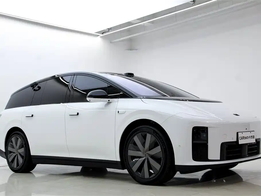 Li Auto i8 2026