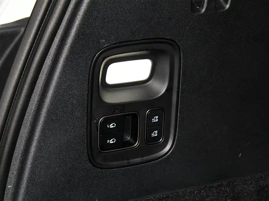 Li Auto i8 2026 — фото 35