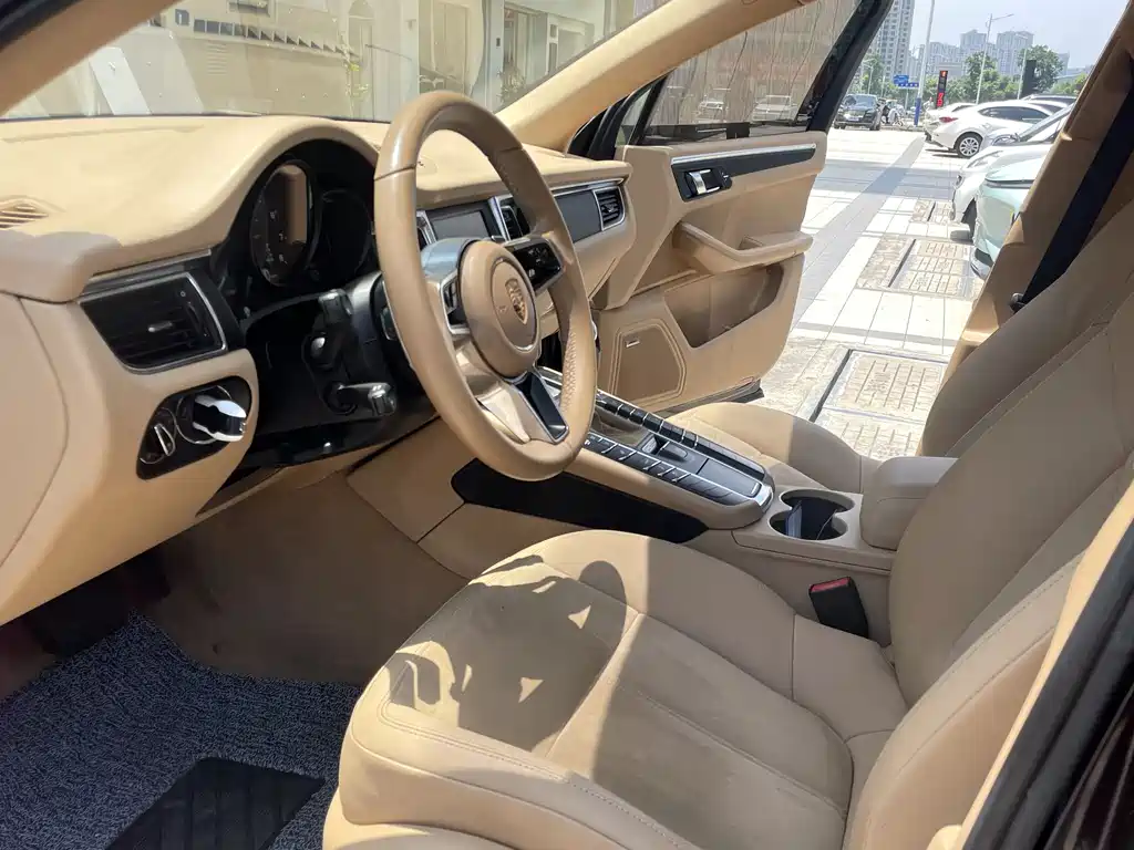 Porsche Macan 2014 — фото 10