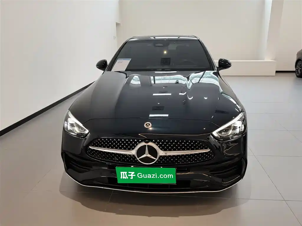 Mercedes-Benz C-Class 2023 — фото 3