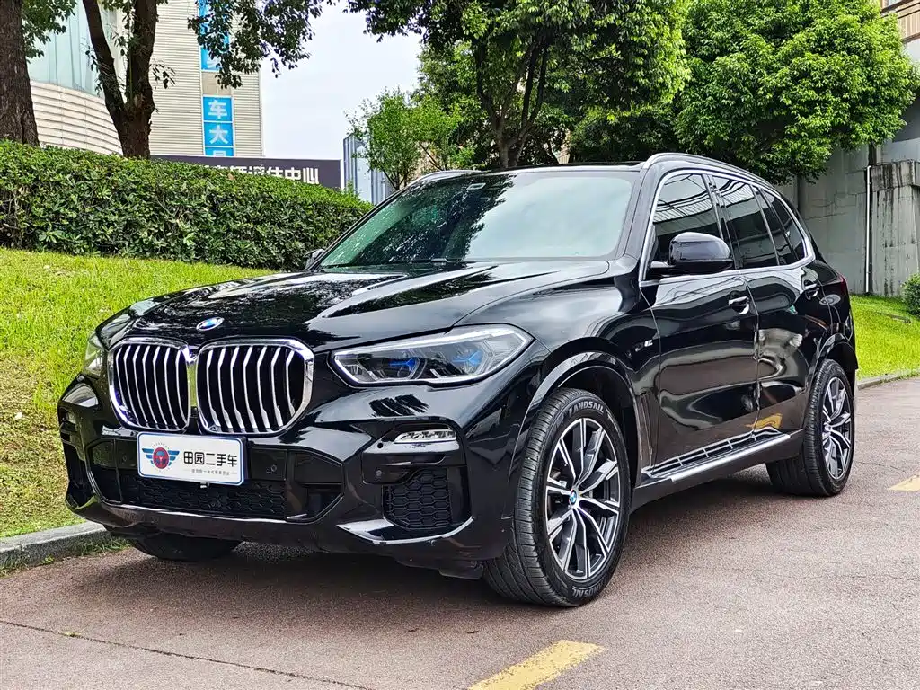 BMW X5 2019 — фото 1