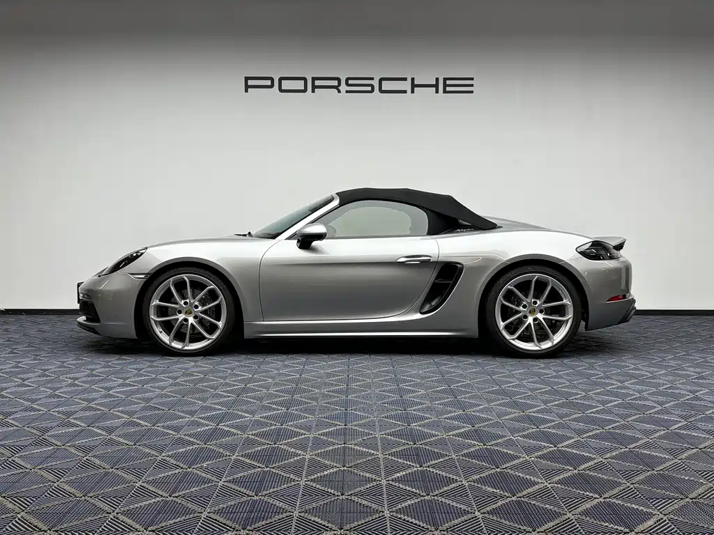 Porsche 718 2023 — фото 2