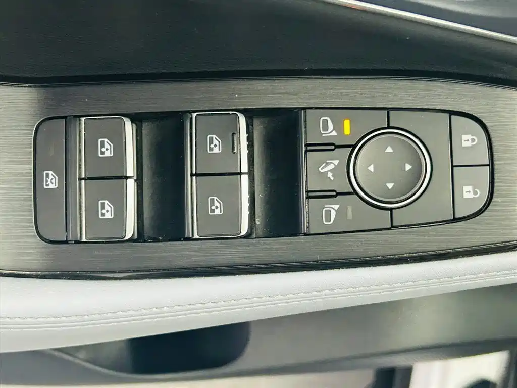 Nissan X-Trail 2023 — фото 18