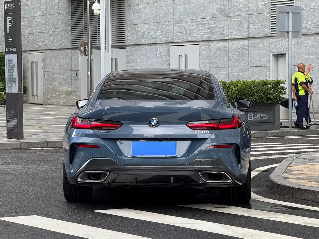BMW 8 Series 2021 — фото 3