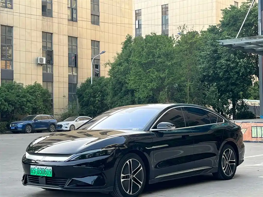 BYD Han 2023 — фото 1