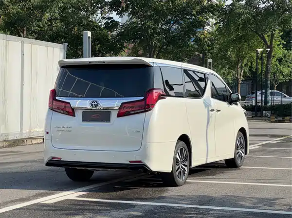 Toyota Alphard 2018