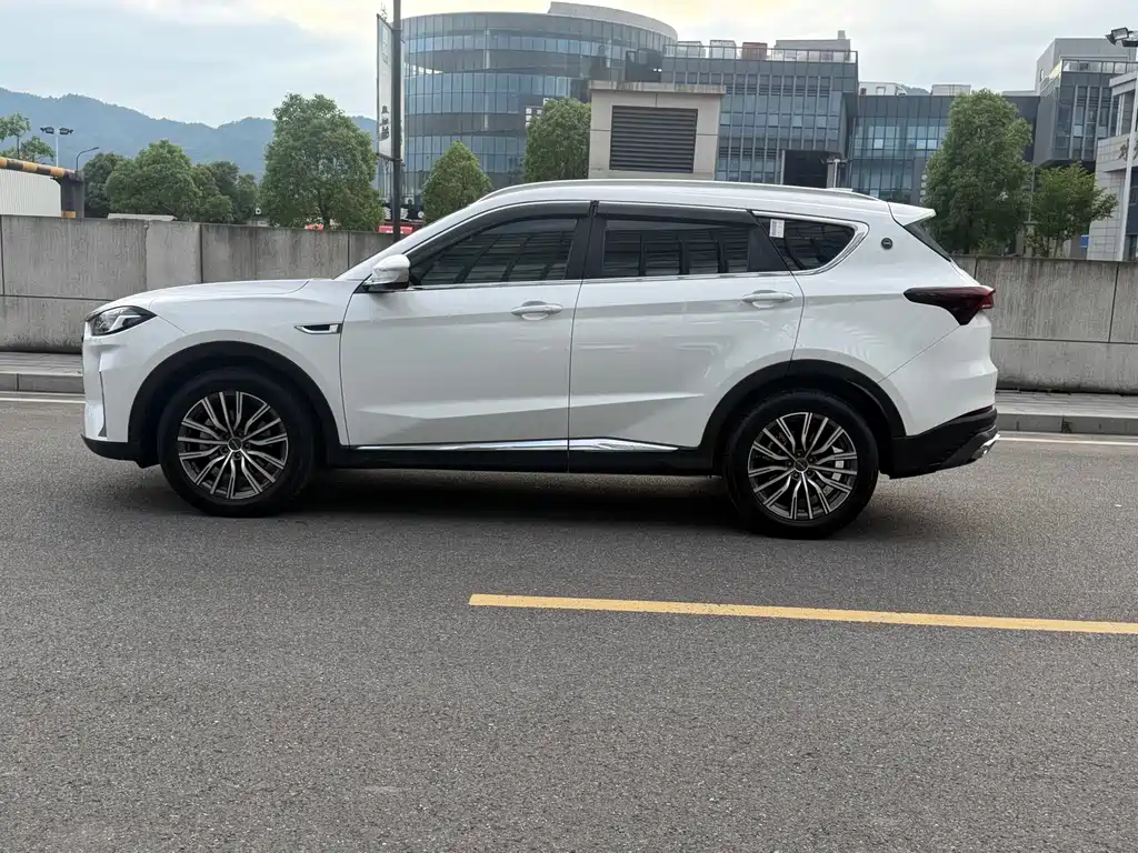 Jetour X70 PLUS 2024 — фото 10