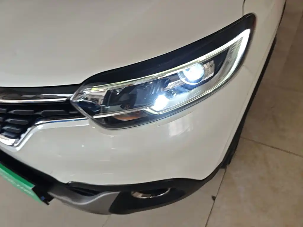 Renault Kadjar 2018 — фото 24
