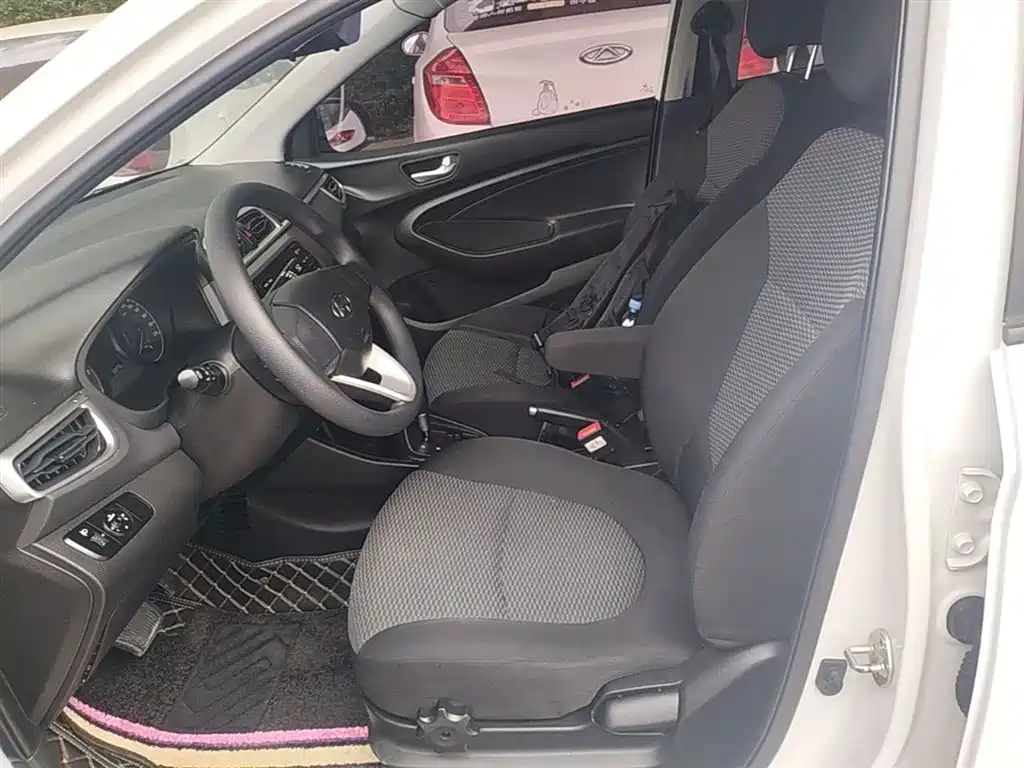 Hyundai Verna 2019 — фото 15