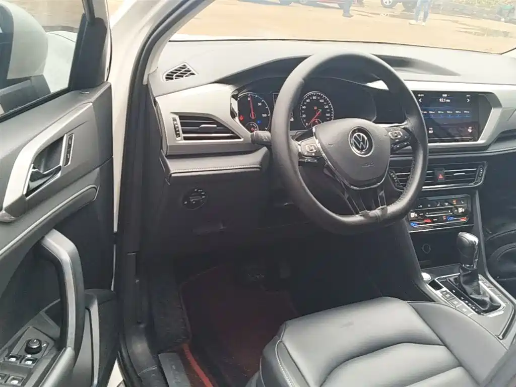 Volkswagen Tharu New Energy 2021 — фото 16