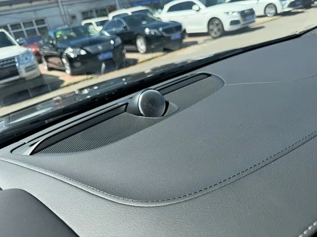 Volvo S90 PHEV 2025 — фото 14