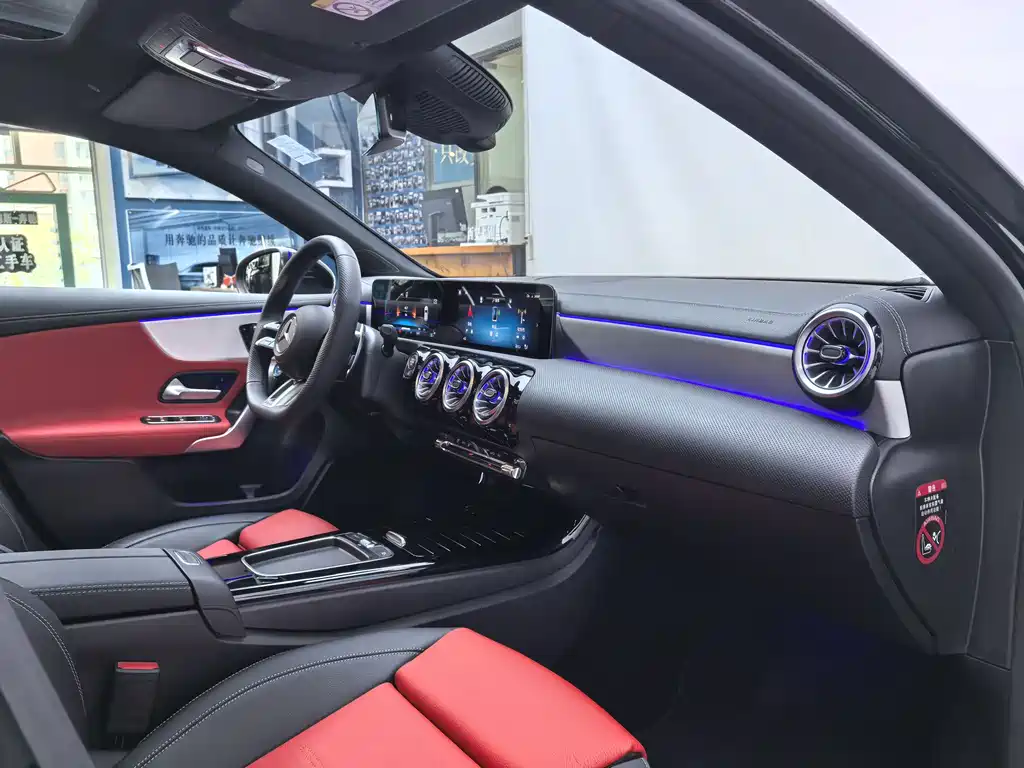 Mercedes-Benz A-Class AMG 2026 — фото 10