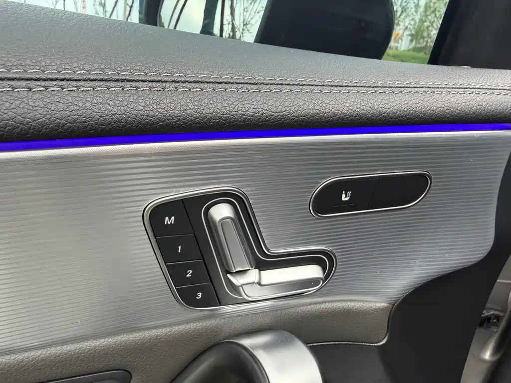 Mercedes-Benz A-Class AMG 2022 — фото 15