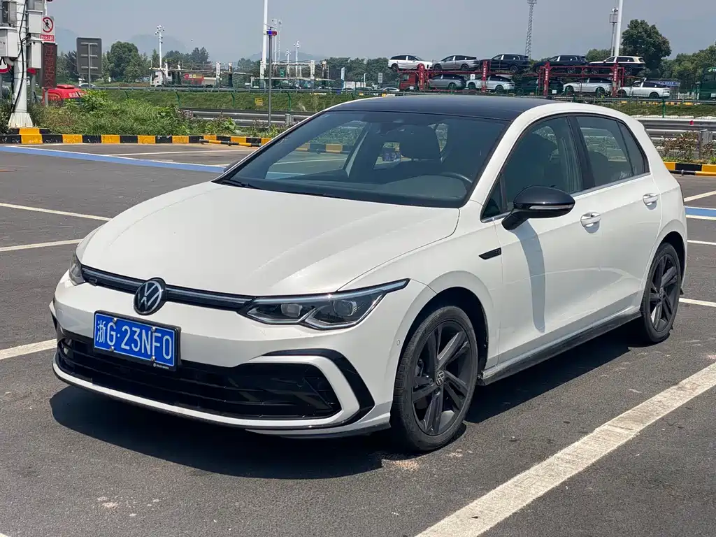 Volkswagen Golf 2022