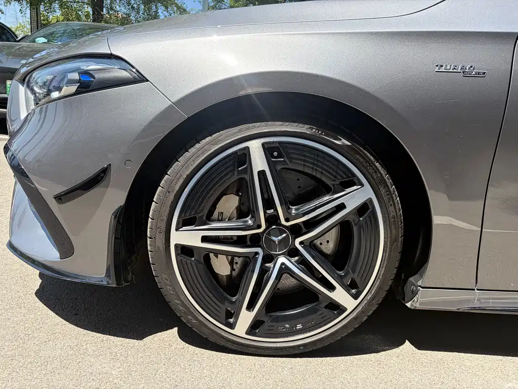 Mercedes-Benz A-Class AMG 2024 — фото 10