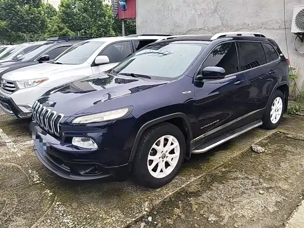 Jeep Cherokee 2016