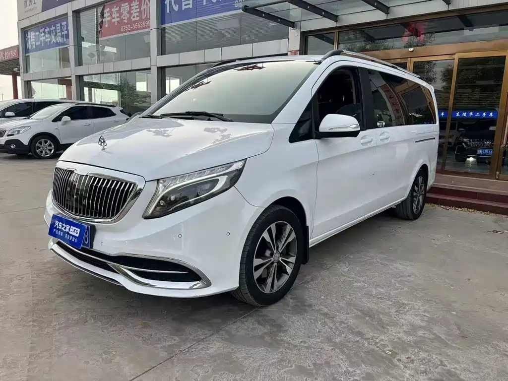Mercedes-Benz V-Class 2018 — фото 1