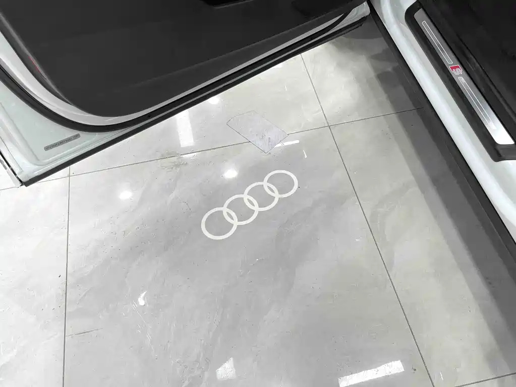 Audi Q3 2022 — фото 15