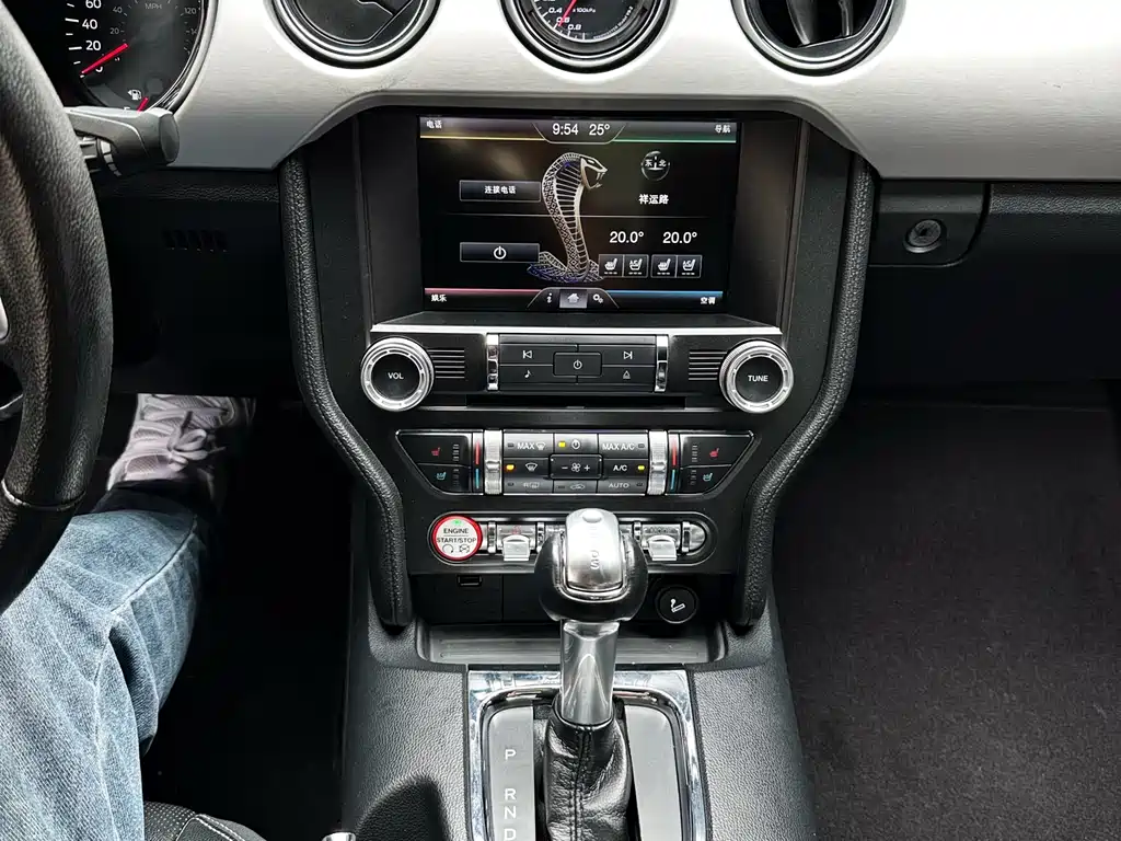 Ford Mustang 2015 — фото 13