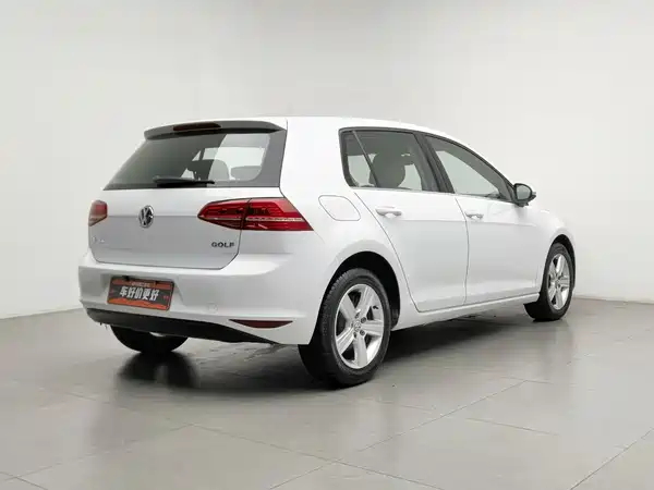 Volkswagen Golf 2016
