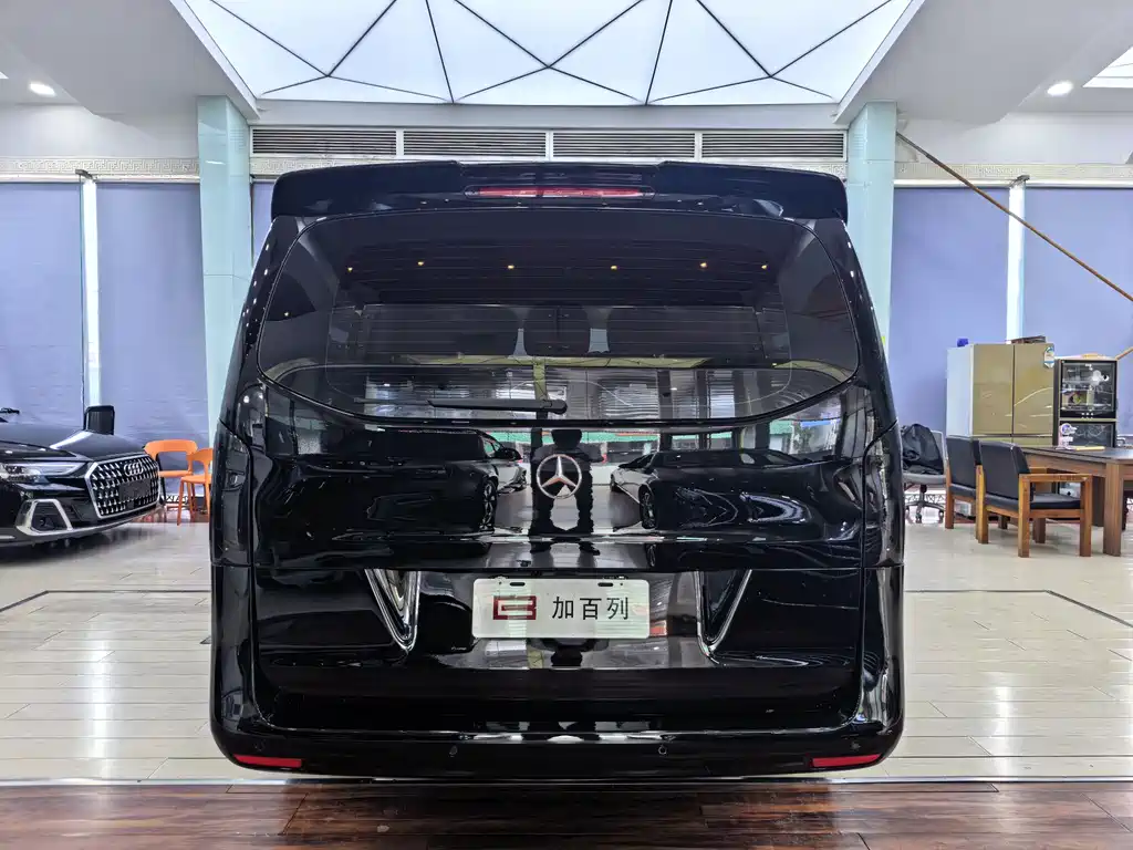 Mercedes-Benz Vito 2024 — фото 17