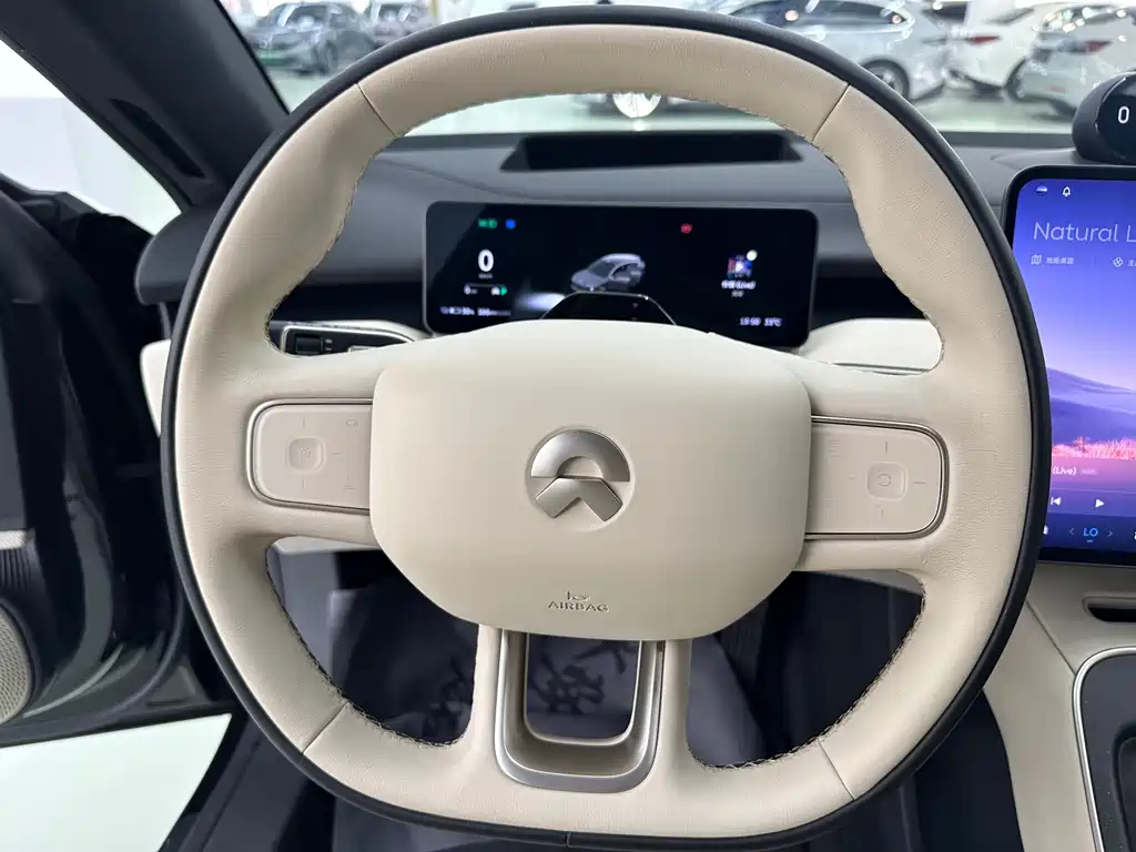 NIO ET5T 2025
