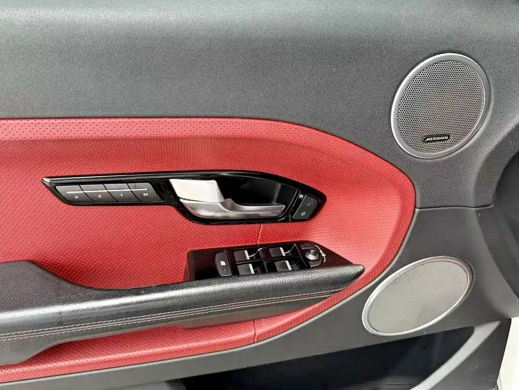 Land Rover Evoque 2014 — фото 9
