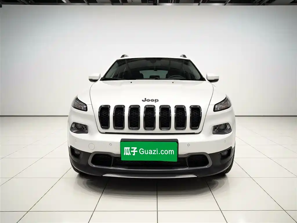 Jeep Cherokee 2016 — фото 24
