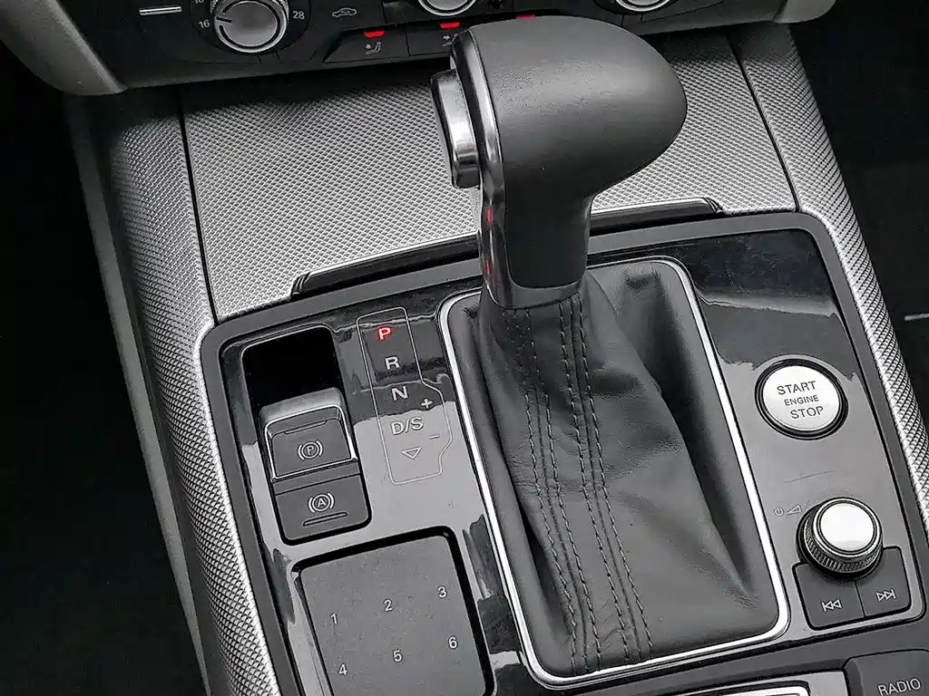 Audi A6L 2013 — фото 13
