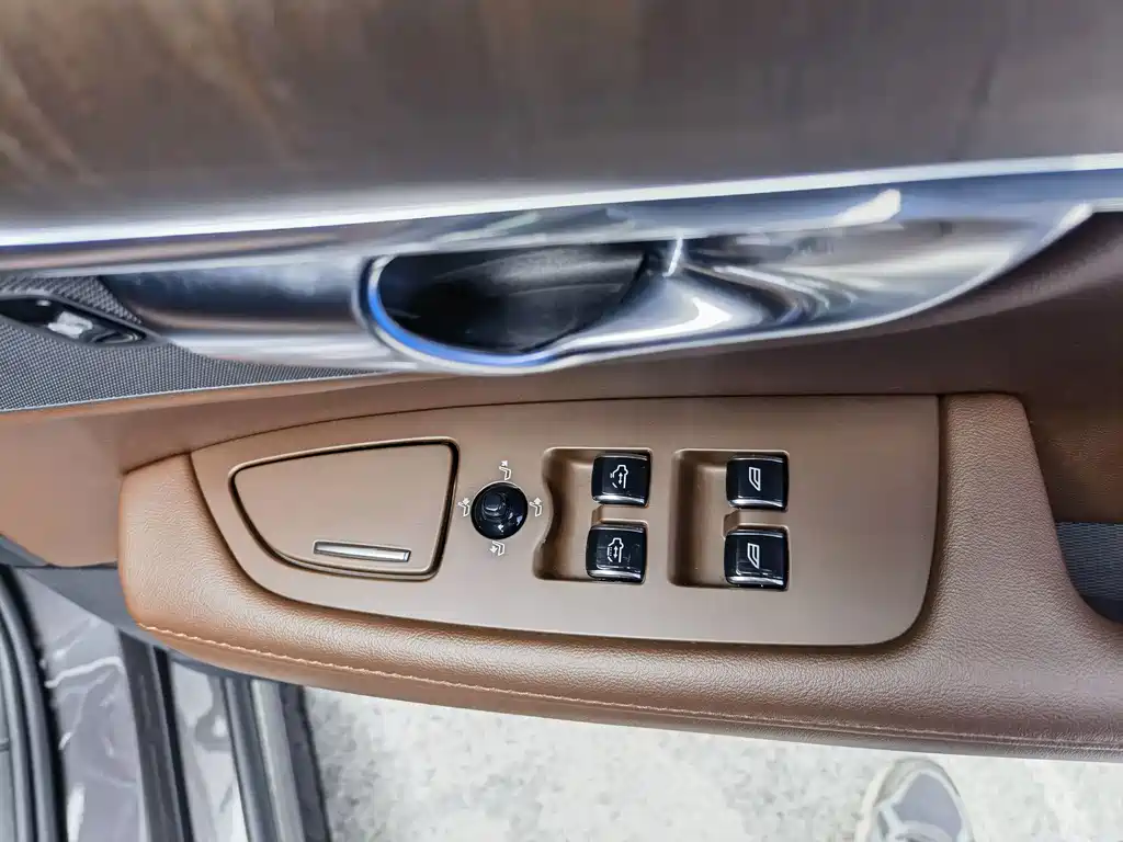 Volvo S90 2023 — фото 19
