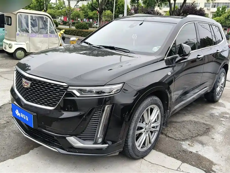 Cadillac XT6 2023 — фото 1