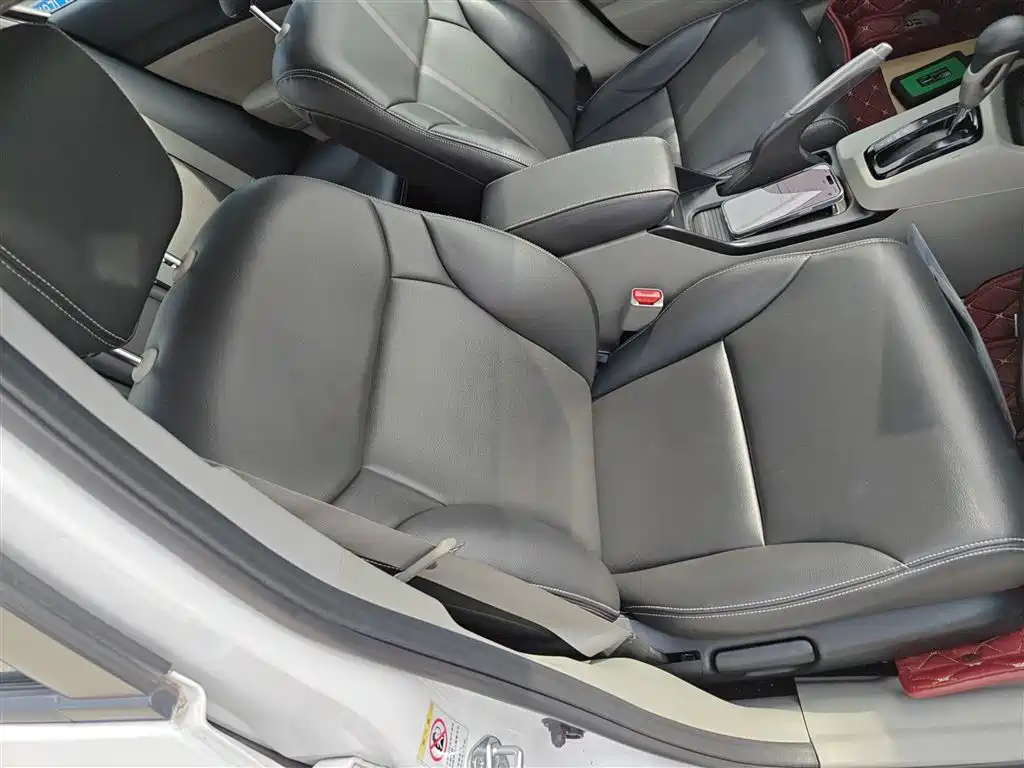 Honda Civic 2015 — фото 21