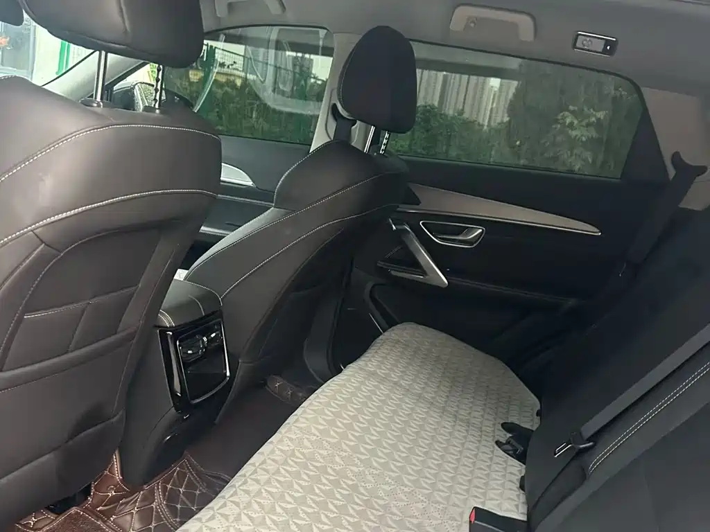 Jetour X70 PLUS 2023