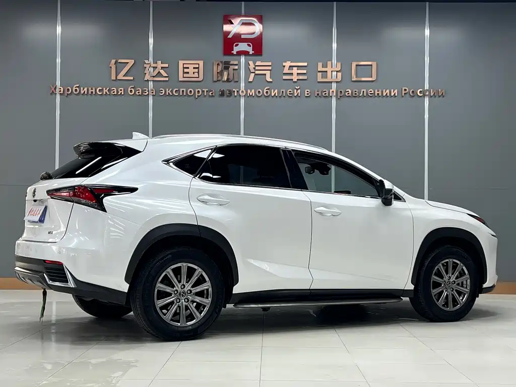 Lexus NX 2020 — фото 5