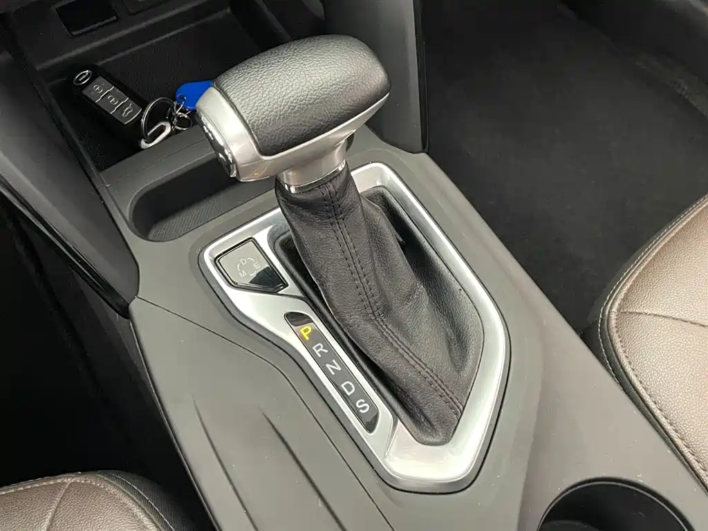 GAC Motor Trumpchi GS4 2017 — фото 11