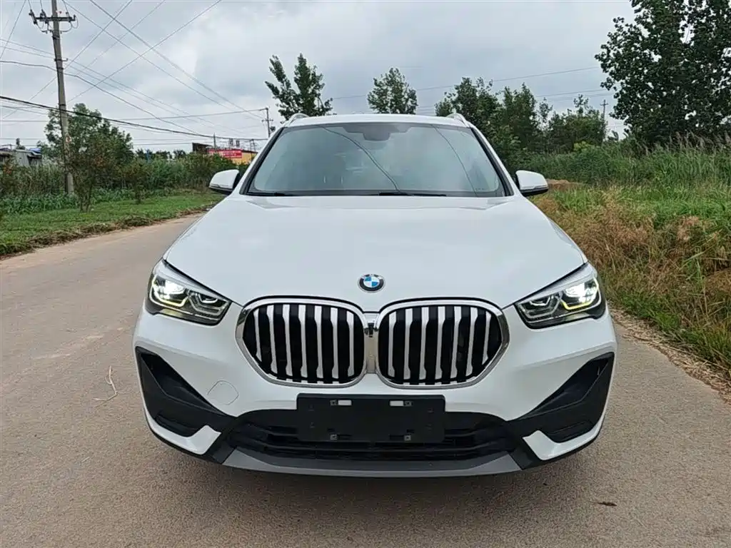 BMW X1 2020 — фото 3