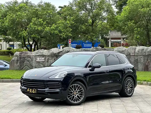 Porsche Cayenne 2023
