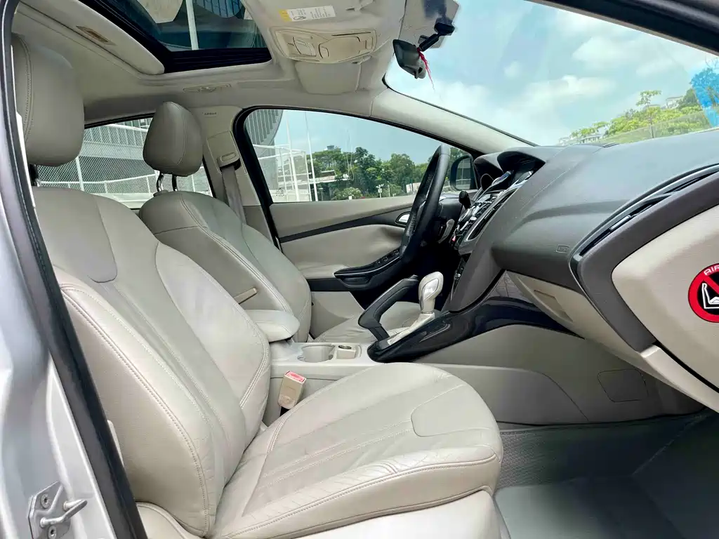 Ford Focus 2012