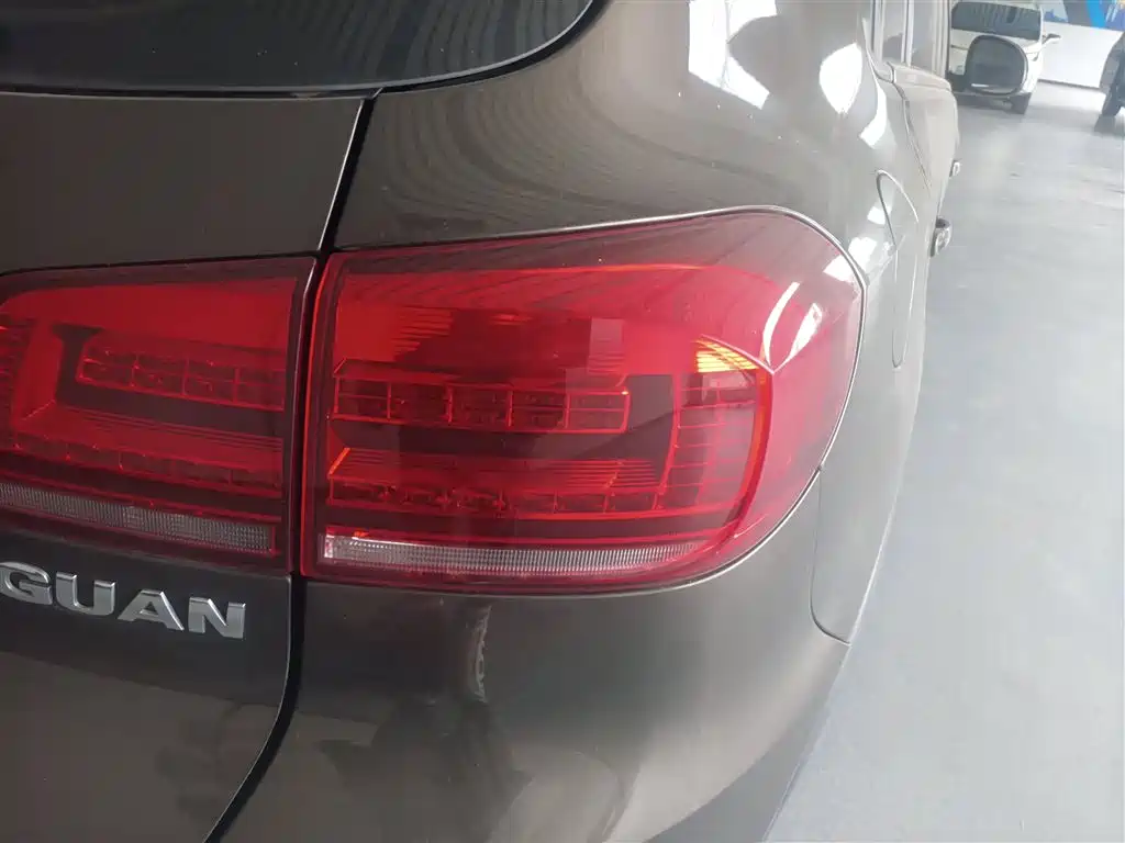 Volkswagen Tiguan 2017 — фото 8